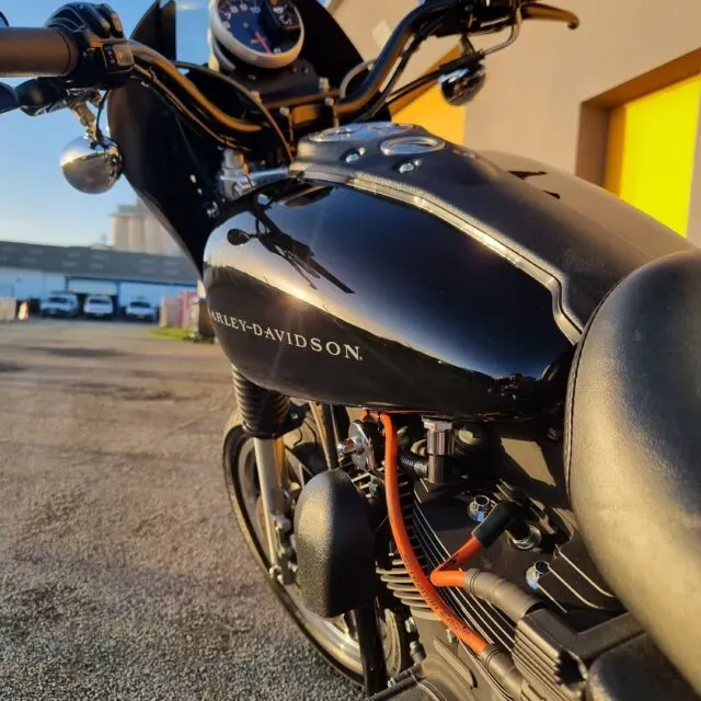 detailing Harley Davidson